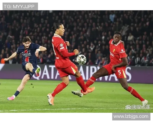 世界杯激战巴黎圣日耳曼与拜仁0比0战平补时进球引发全场狂欢战术解析