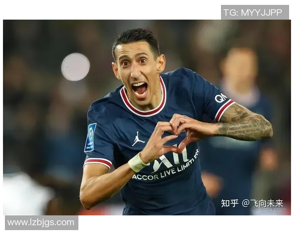 国米与巴黎圣日耳曼友谊赛平局争议判罚引发全场热议