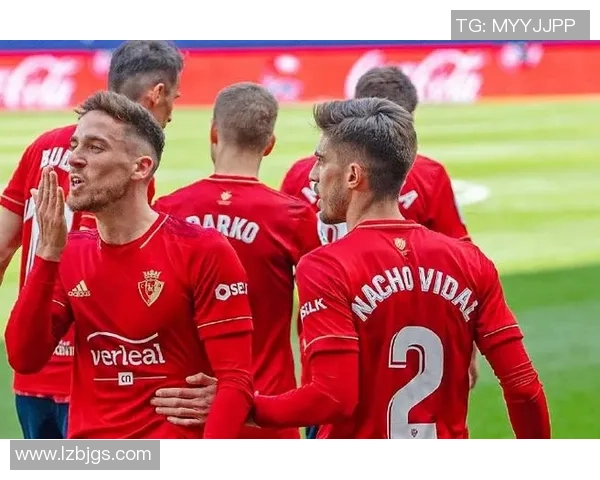 意甲热刺逆袭莱比锡6比2赛场瞬间引发狂欢与数据解析